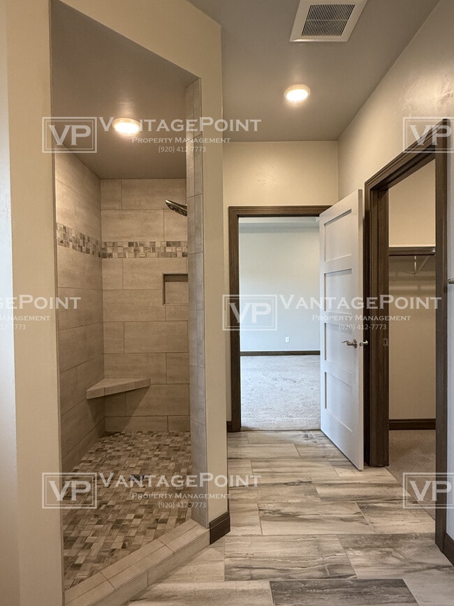 Building Photo - 4866 Prairie School Dr