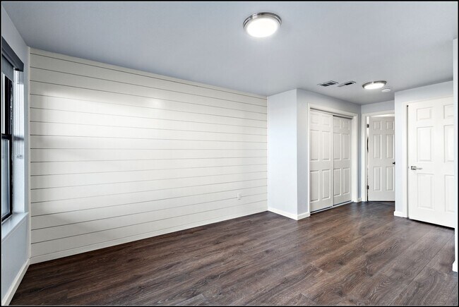 Building Photo - EAST2746