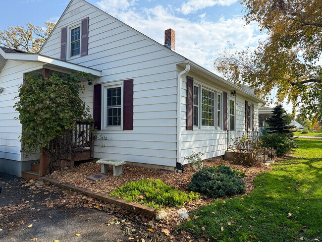 Primary Photo - 816 Fillmore St SE