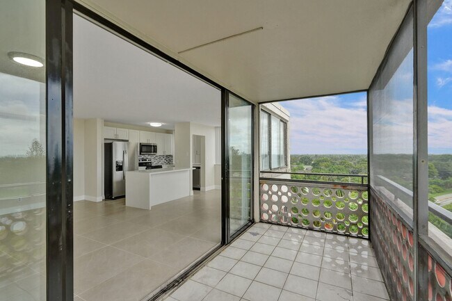 Building Photo - 4810