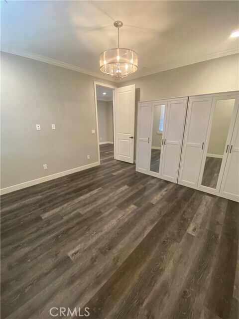 Building Photo - 530 Fano St