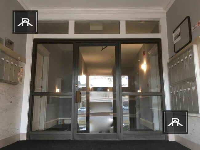 Building Photo - 1 bedroom in Brighton MA 02135