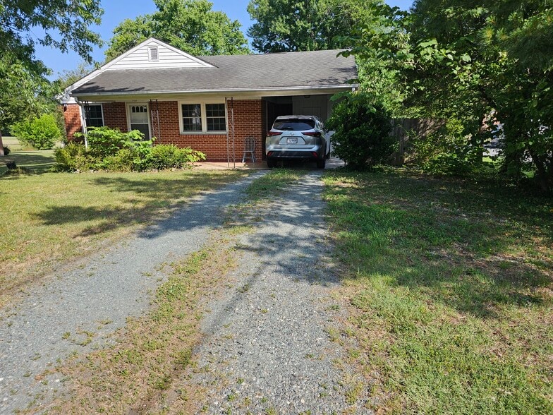 Building Photo - 312 Grove Ave