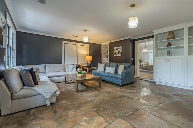 Building Photo - 1219 Moores Mill Rd NW