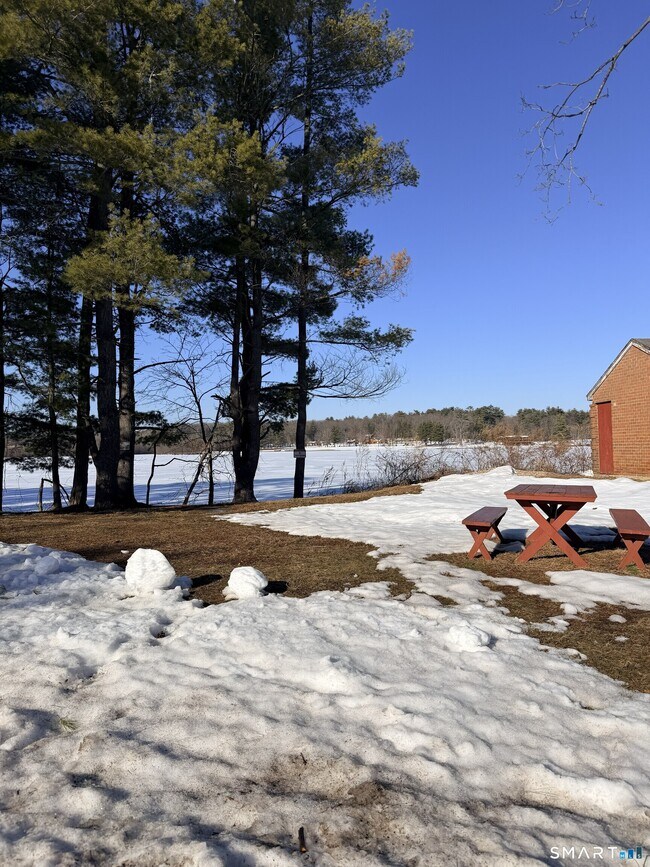 Building Photo - 7 Grandview Dr