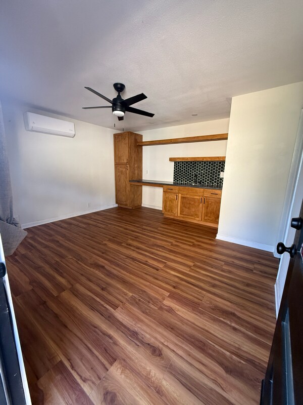 Building Photo - 132 Palm Ave