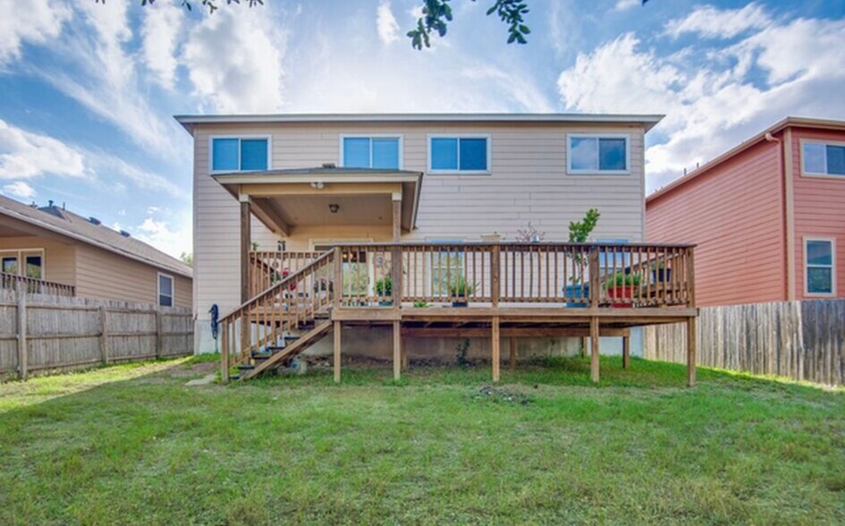 Building Photo - 8823 Veranda Ct