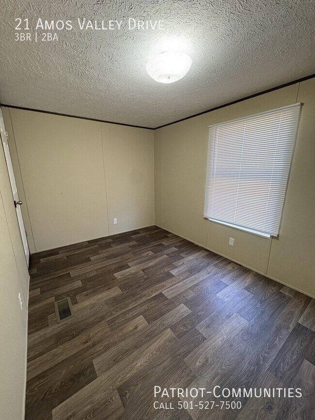 Building Photo - 21 Amos Valley Dr