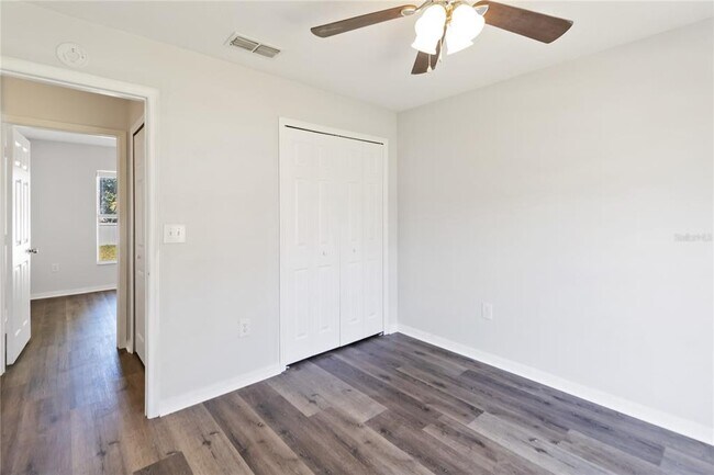 Building Photo - 1833 Marsh Ct