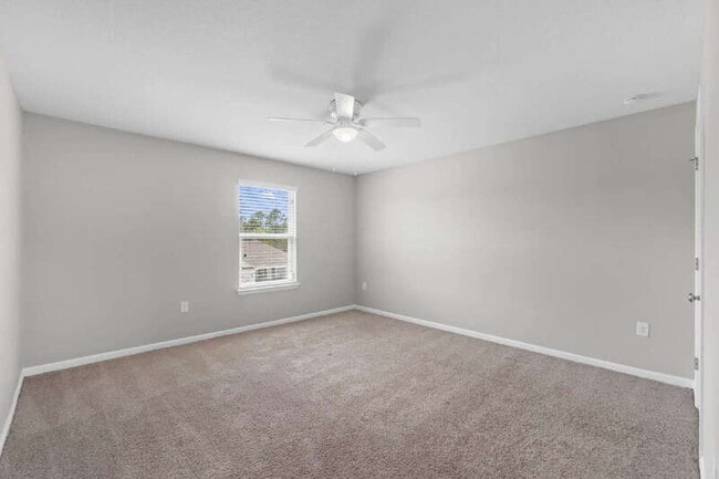 Building Photo - 4905 Kensington Ln