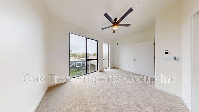 Building Photo - 532 Union St