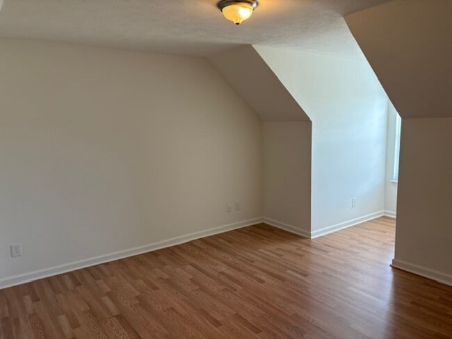 Building Photo - 692 Holland Ridge Dr