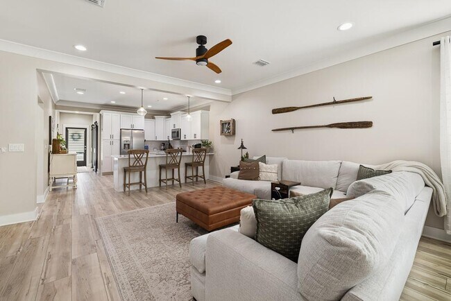 Building Photo - 246 Marsh Landing N