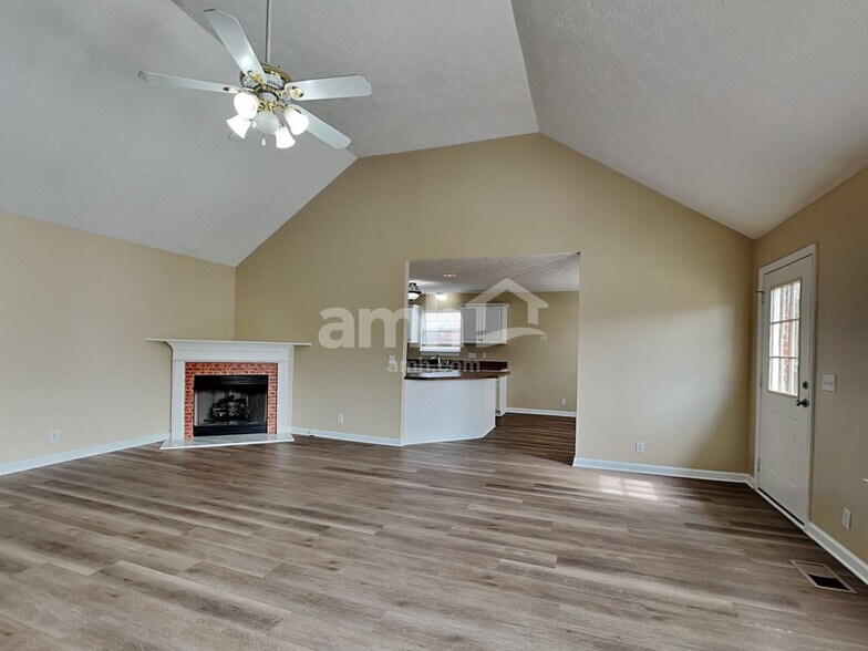 Building Photo - 1612 E Blairmont Dr