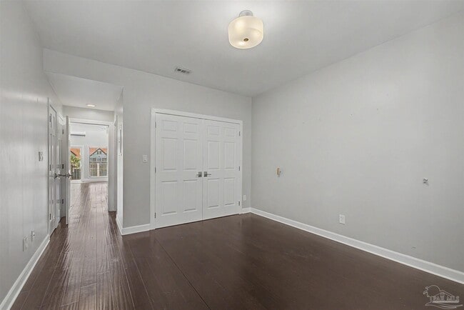 Building Photo - 42 Baybridge Dr