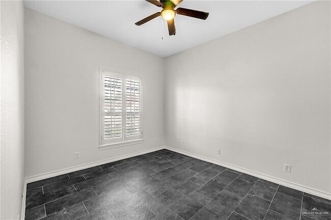 Building Photo - 1104 N Boston College Dr