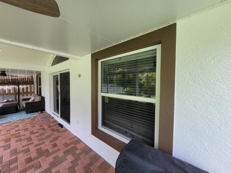 Building Photo - 10674 Oak Bend Way