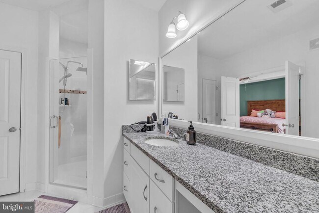 Building Photo - 23548 Belvoir Woods Terrace
