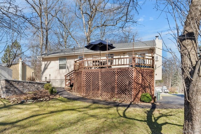 Building Photo - 3 Fredrick Dr
