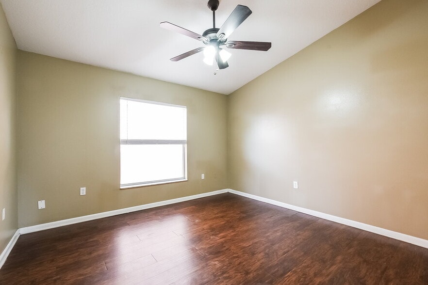 Building Photo - 178 Dovetail Ct