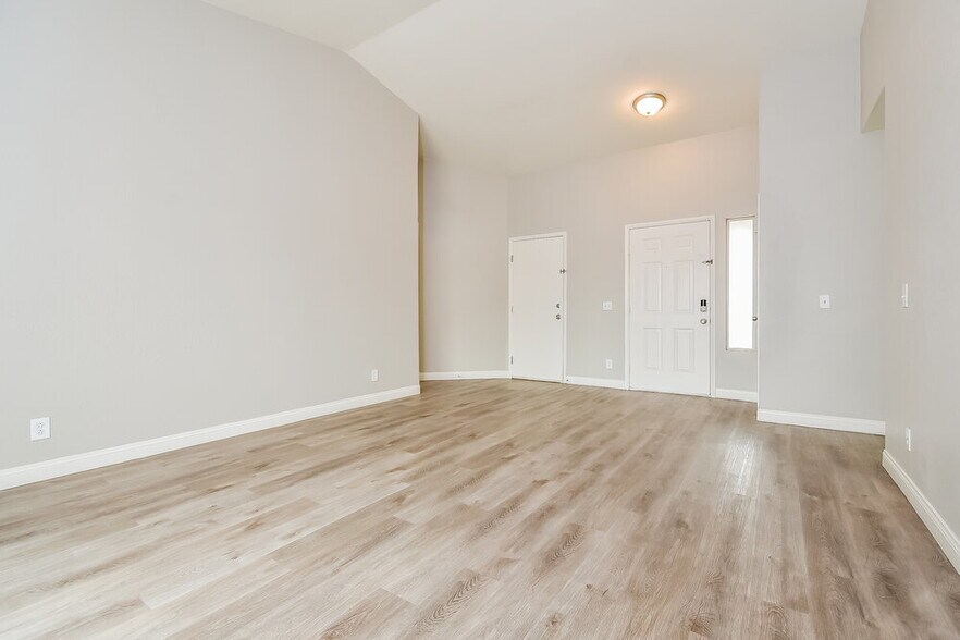 Building Photo - 3219 Lost Mesa Ct