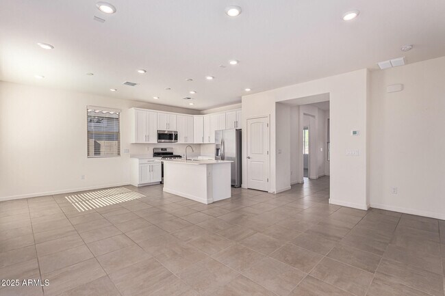 Building Photo - 20357 W Hillcrest Blvd