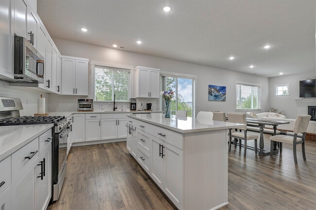 Building Photo - 15080 NW Legend Trail Pl