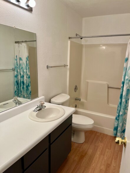 Building Photo - 2008 Mesquite Ln