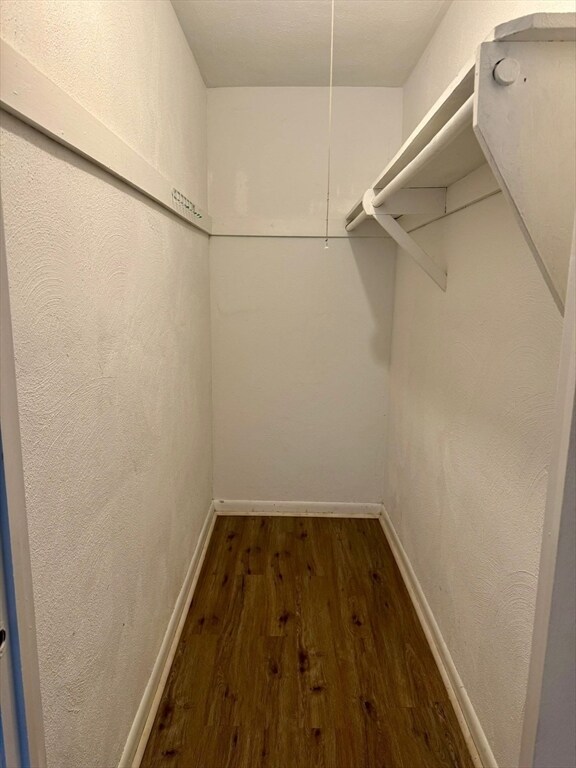 Building Photo - 32 Whites Ave