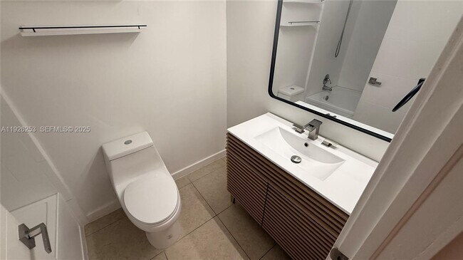 Building Photo - 10670 SW 156th Pl