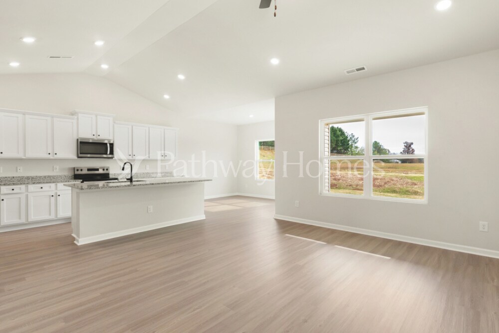 Building Photo - 3477 Bear Den Dr