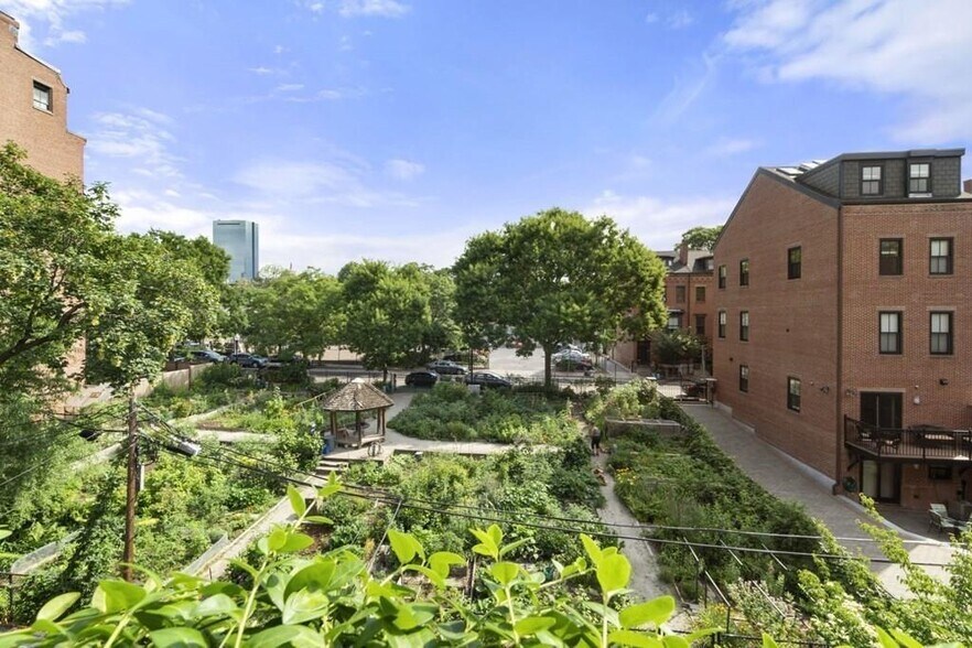 Building Photo - 570 Massachusetts Ave