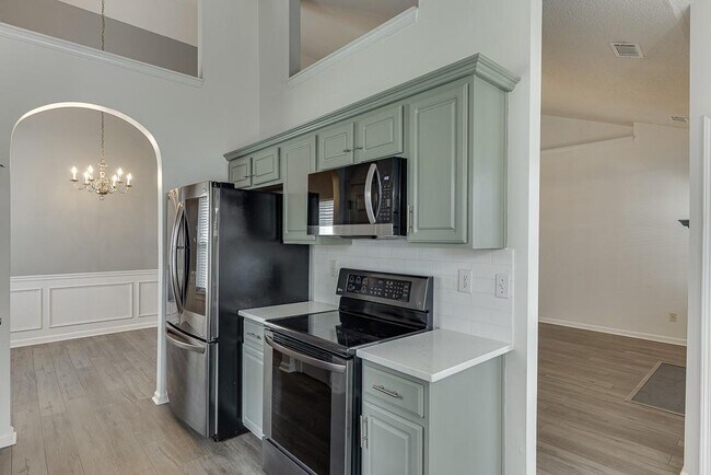 Building Photo - 2464 Laurelfield Dr