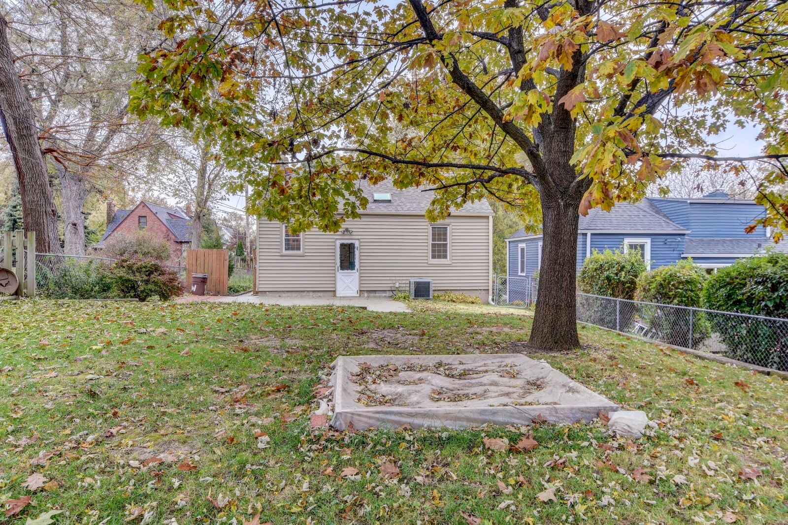 Building Photo - 5210 Rees St