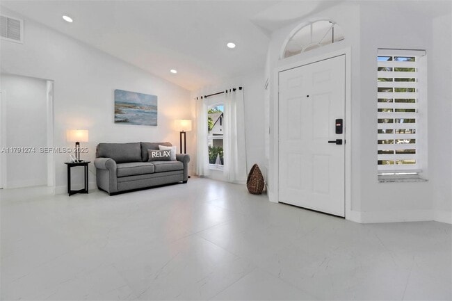 Building Photo - 172 Plantation Cir