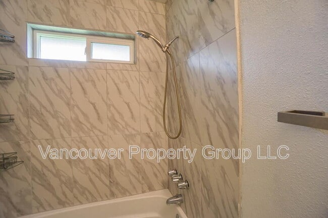 Building Photo - 1206 Grand Blvd