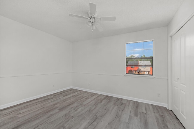 Building Photo - 337 Woodham Ct