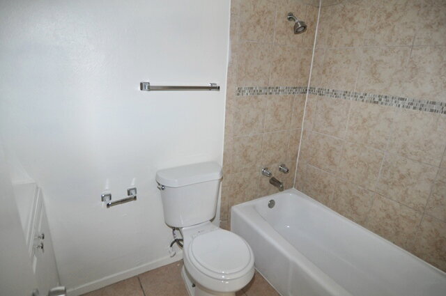 Building Photo - "COMING IN LATE JANUARY - Charming 3-2-2 home in the heart of Irving!"