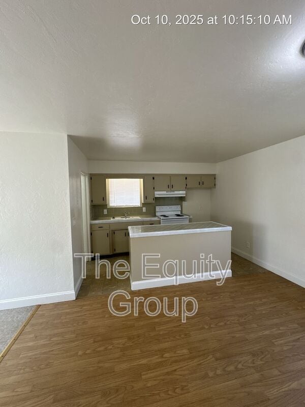 Building Photo - 5322 Avenue 280