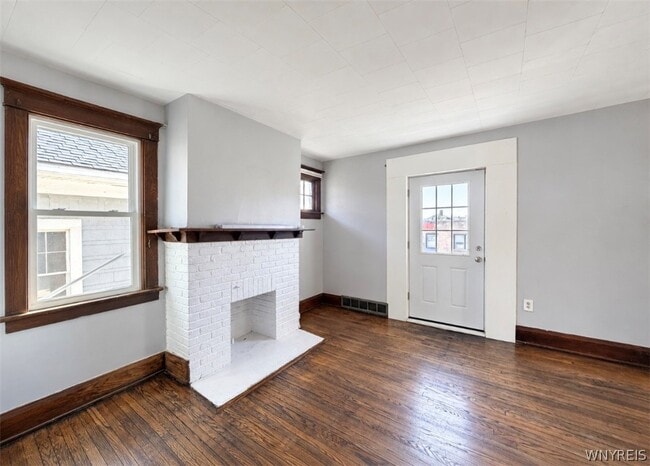 Building Photo - 9 Lovering Ave