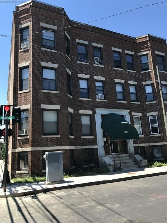 Building Photo - 316 Summit Ave