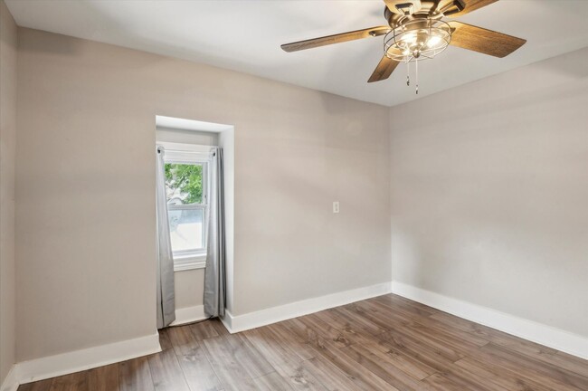 Building Photo - 1BD/1BA apartment in Kennett Square Borough!