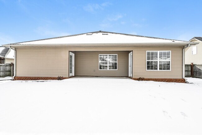Building Photo - 4862 Beryl Dr