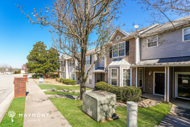 Building Photo - Inviting Townhome in Conyers, GA