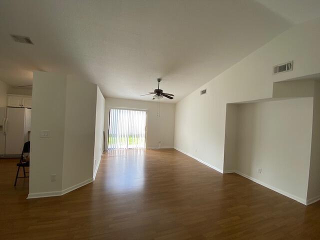 Building Photo - 41 Buxton Ln