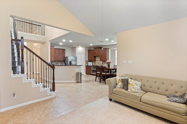 Building Photo - 26326 Creston Cliff Ct