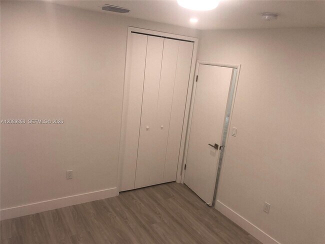 Building Photo - 11053 SW 79th Ave