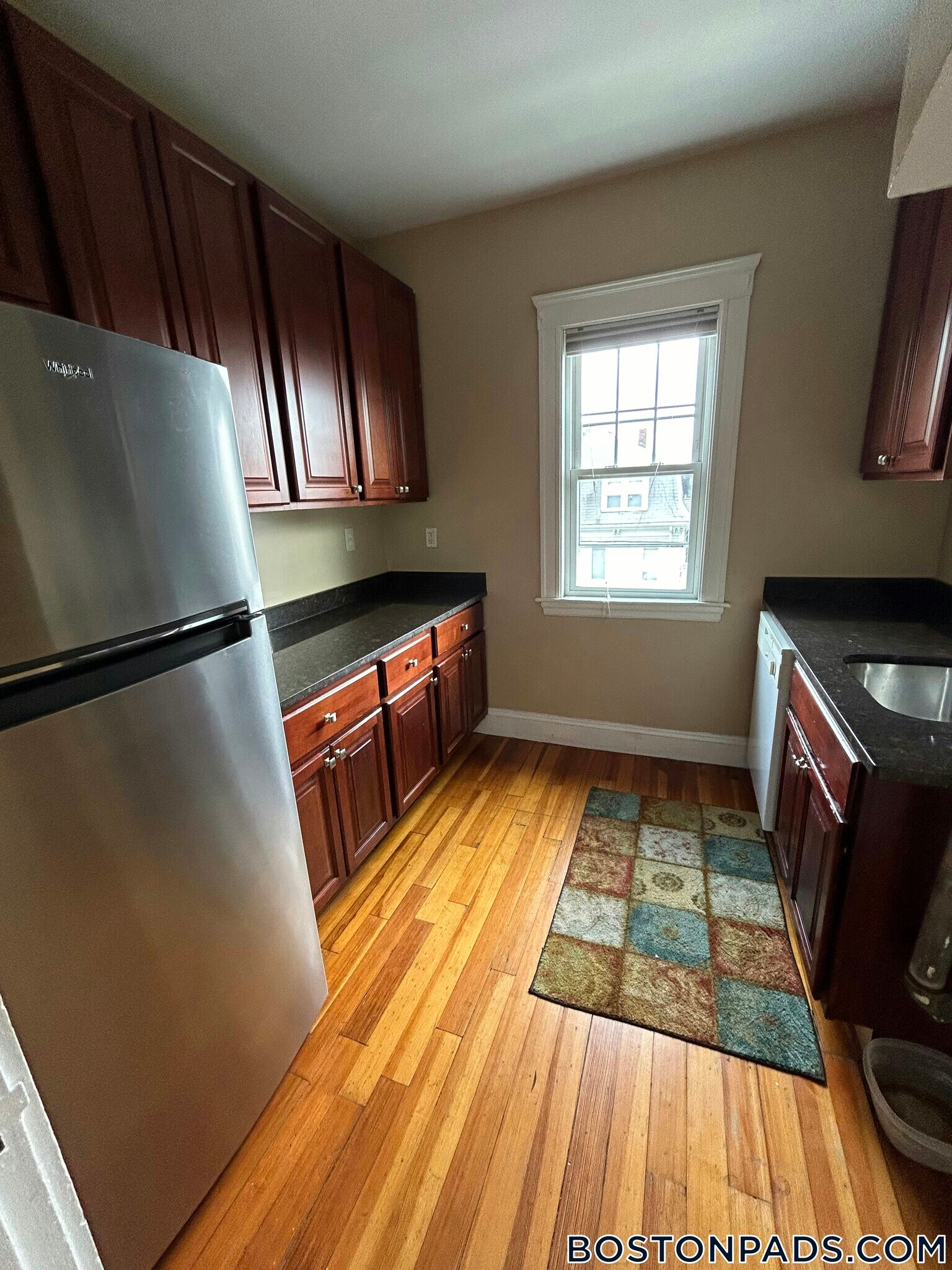 Building Photo - 30 Lawrence St