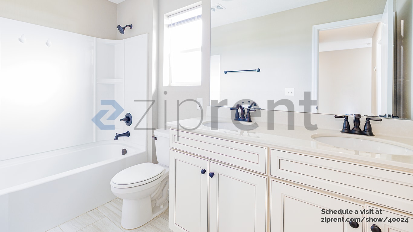 Building Photo - 1709 Hilltop Dr