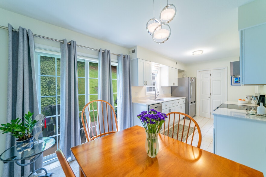 Dining Room & Kitchen - 5 Tsuga Rise